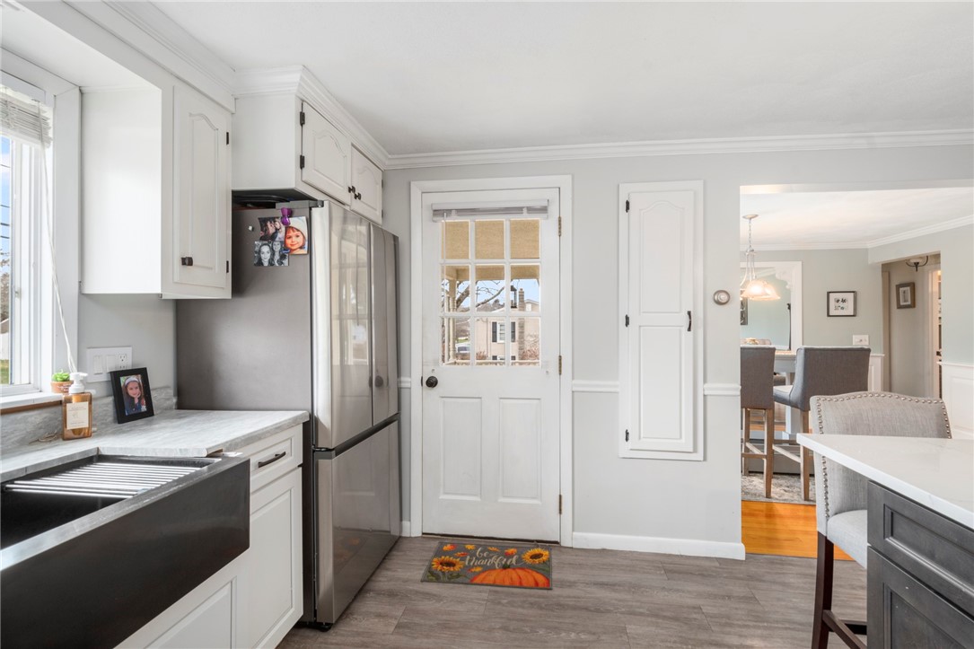 166 Gervais Street Coventry, RI 02816 - Photo 8 of 40