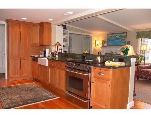 37 Howland Lane Hingham, MA 02043 - Photo 5 of 19