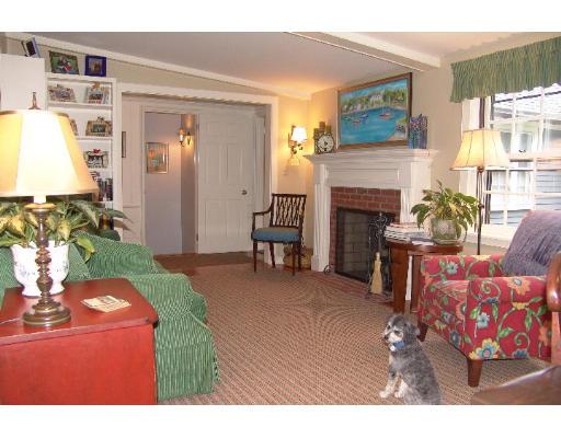 37 Howland Lane Hingham, MA 02043 - Photo 6 of 19