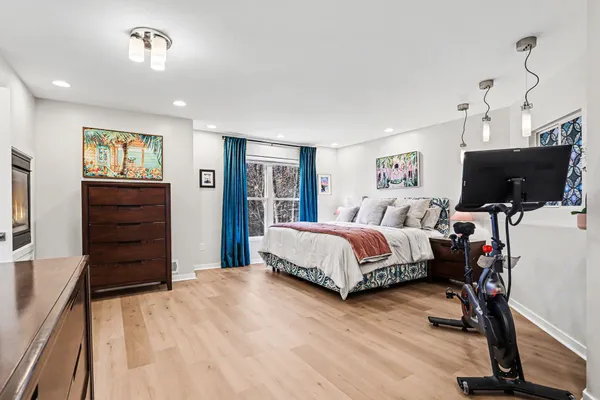 $659,900 | 7439 East AB Avenue, Richland, MI 49083