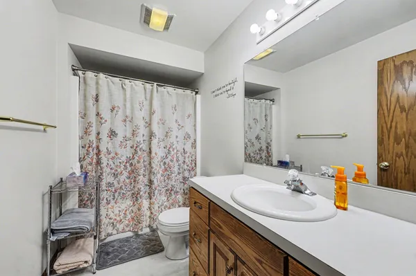 $300,000 | 4291 Oakridge Drive Northwest, Grand Rapids, MI 49534