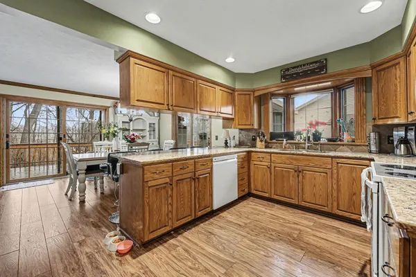 $300,000 | 4291 Oakridge Drive Northwest, Grand Rapids, MI 49534