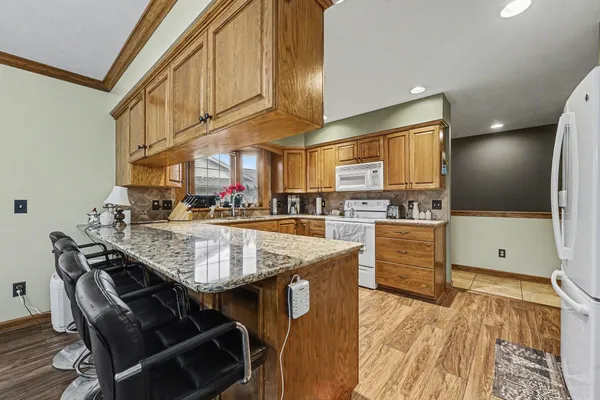 $300,000 | 4291 Oakridge Drive Northwest, Grand Rapids, MI 49534