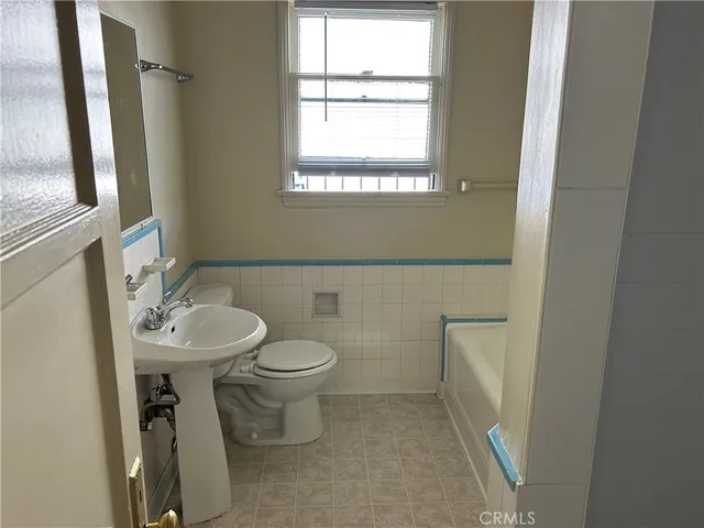 $2,395 | 1365 Masselin Avenue, Los Angeles, CA 90019