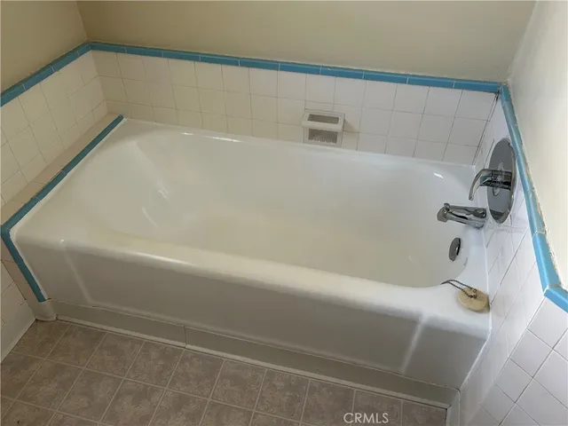 $2,395 | 1365 Masselin Avenue, Los Angeles, CA 90019