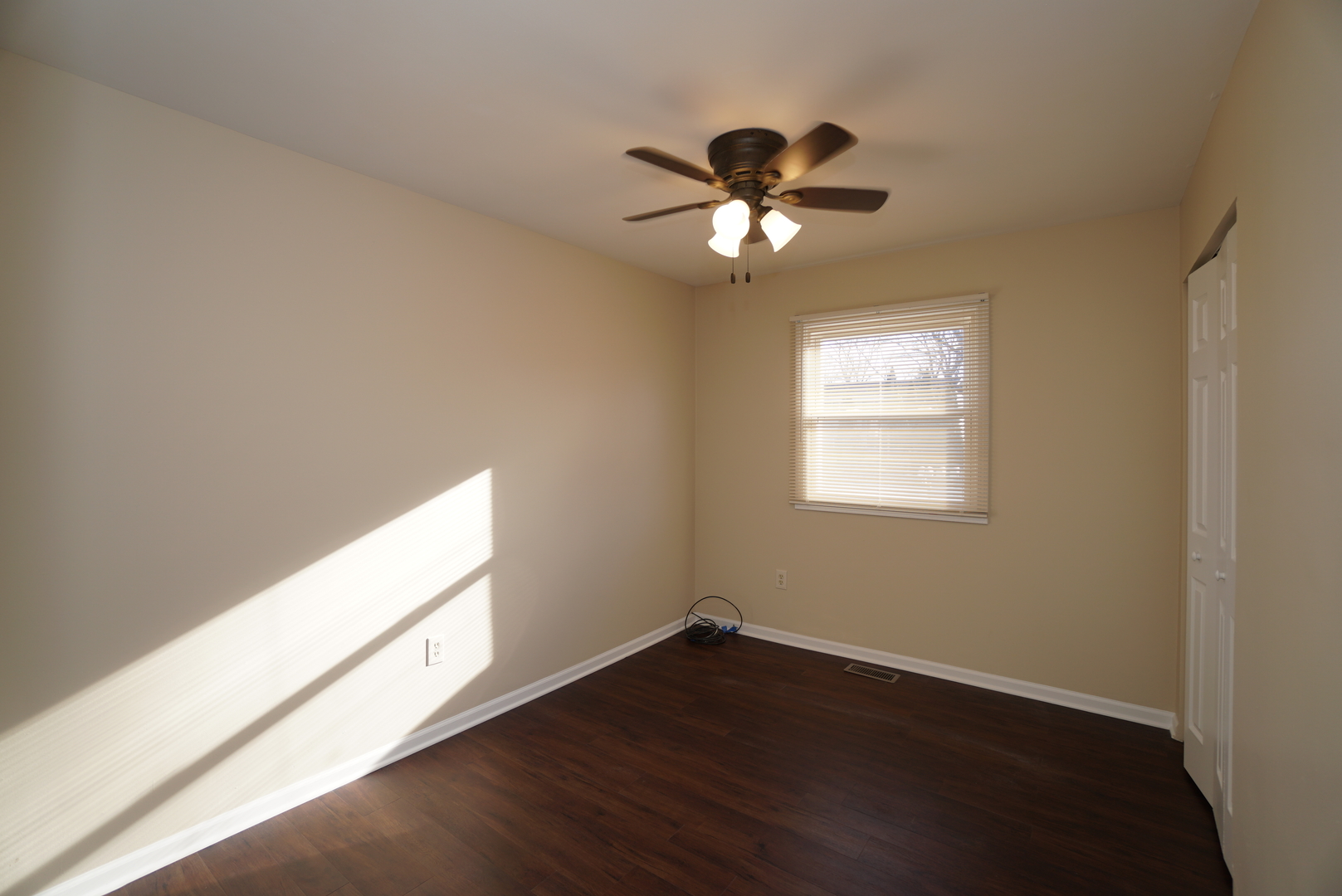 2908 30th Street Zion, IL 60099 - Photo 13 of 17