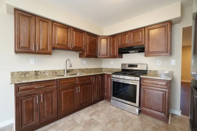 $287,500 | 2908 30th Street, Zion, IL 60099