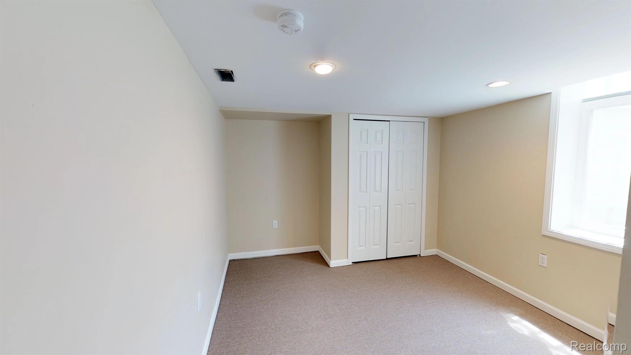 46707 Maidstone Road Canton, MI 48187 - Photo 26 of 33