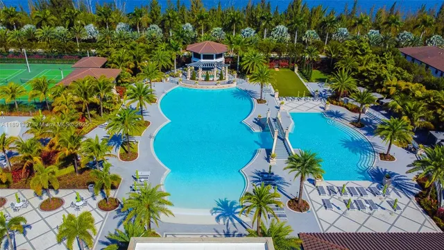 $480,000 | 8055 Northwest 104th Avenue, Unit 2, Doral, FL 33178