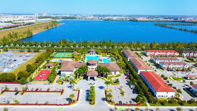 $480,000 | 8055 Northwest 104th Avenue, Unit 2, Doral, FL 33178