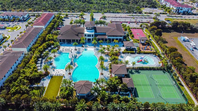 $480,000 | 8055 Northwest 104th Avenue, Unit 2, Doral, FL 33178