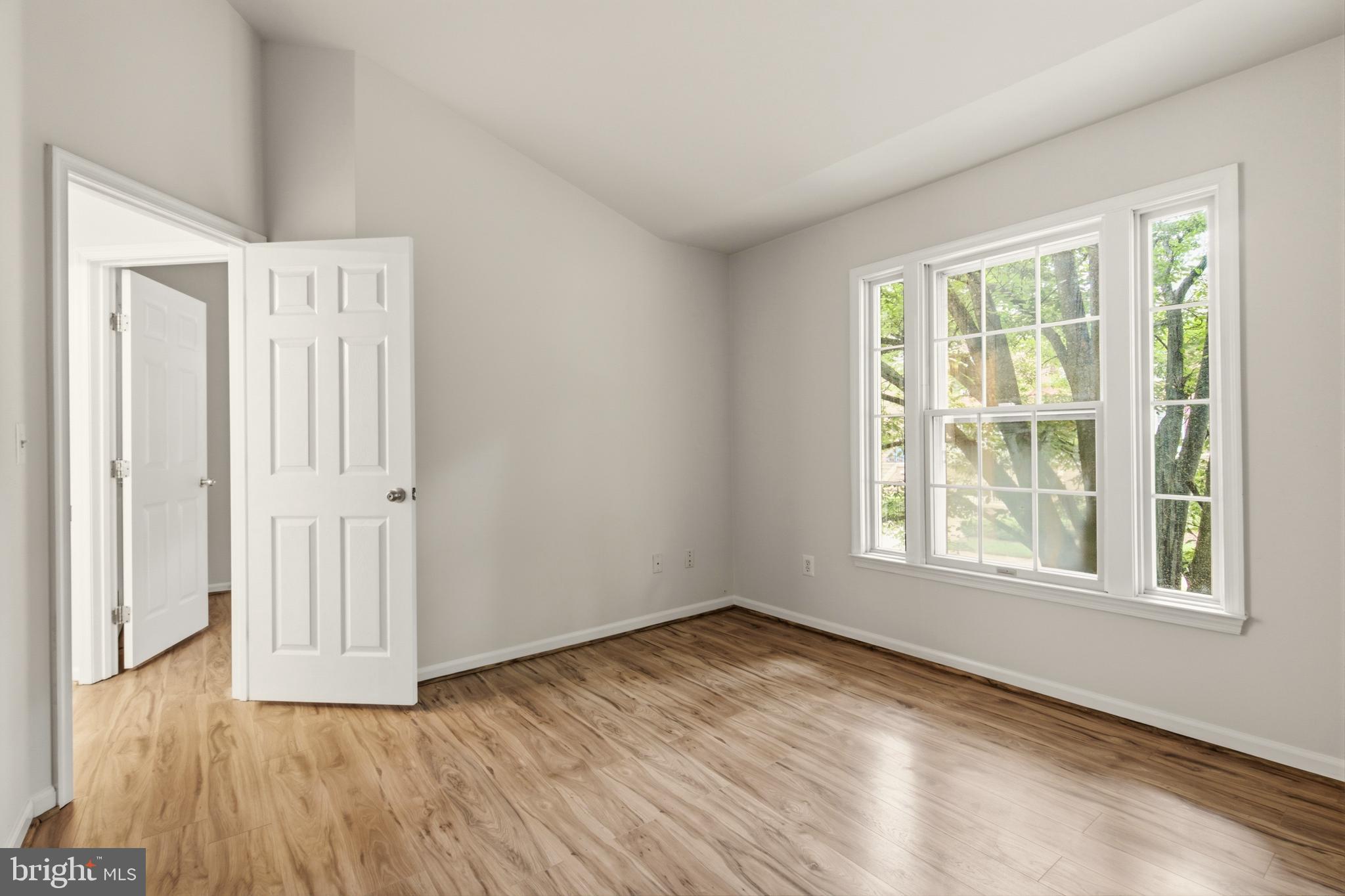 6504 Hubbardton Way Springfield, VA 22150 - Photo 8 of 42 Gallery Image 8