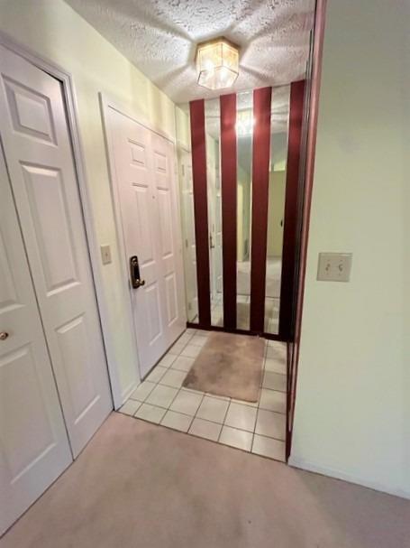 5248 Fox Ridge, Unit 101 Cincinnati, OH 45248 - Photo 2 of 18 Gallery Image 2