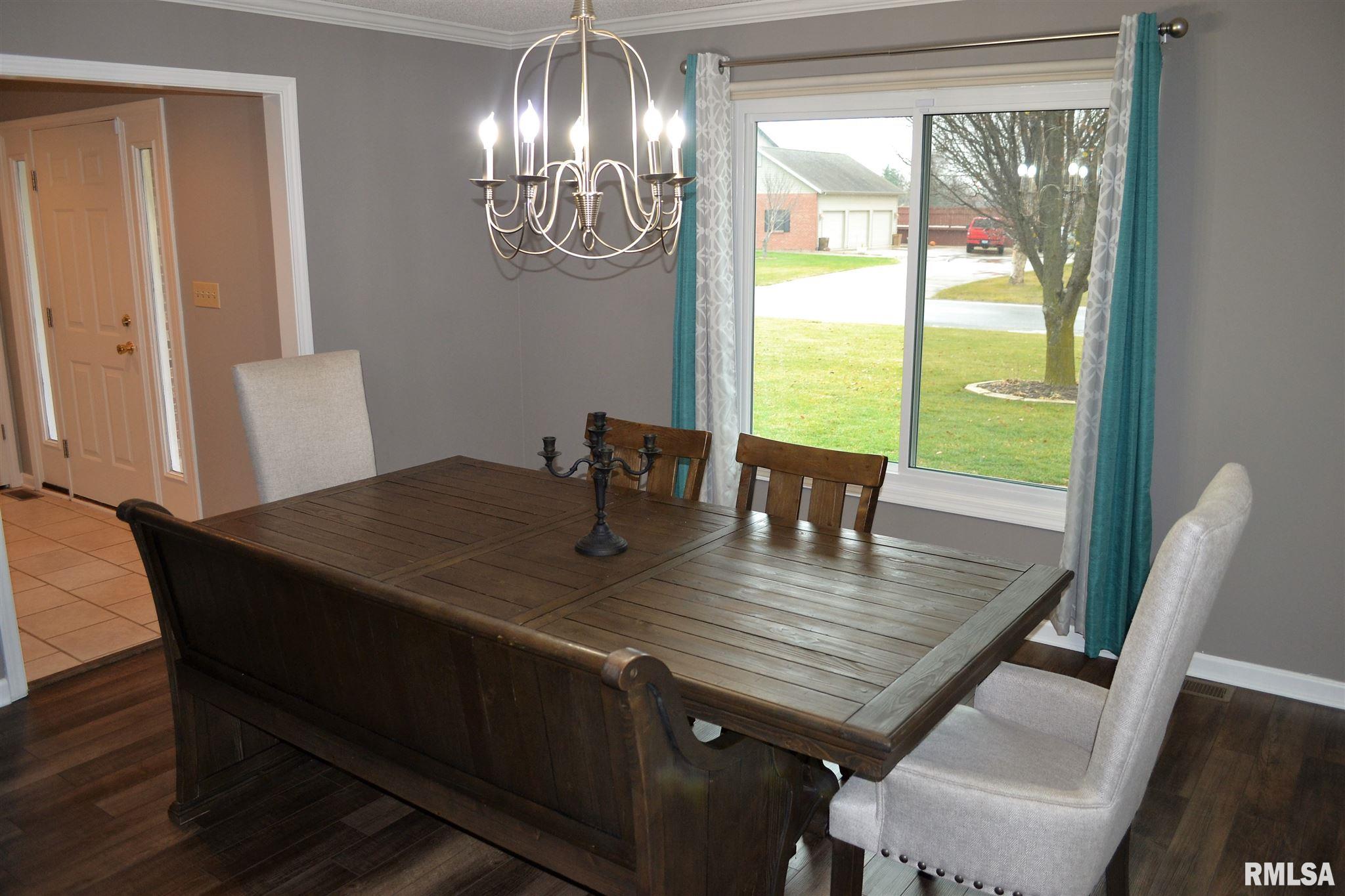 17 Drake Road Jacksonville, IL 62650 - Photo 15 of 38