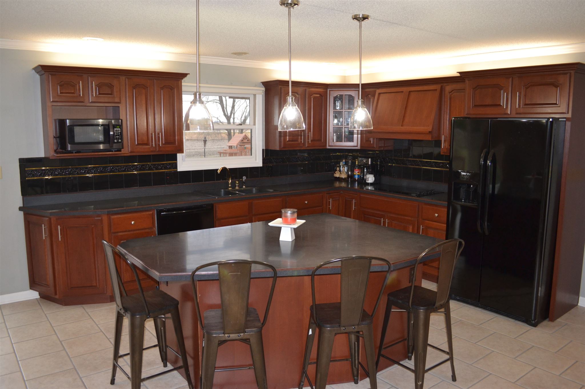 17 Drake Road Jacksonville, IL 62650 - Photo 9 of 38