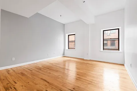 $325,000 | 227 Christopher Columbus Drive, Unit 332B, Jersey City, NJ 07302