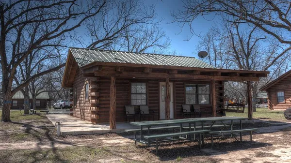 $165,000 | 98 Red Wright Road, Rio Frio, TX 78879