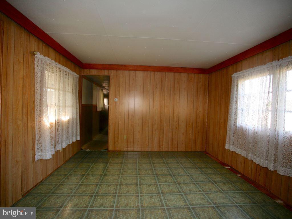 42 Lobin Road East Earl, PA 17519 - Photo 5 of 15 Gallery Image 5