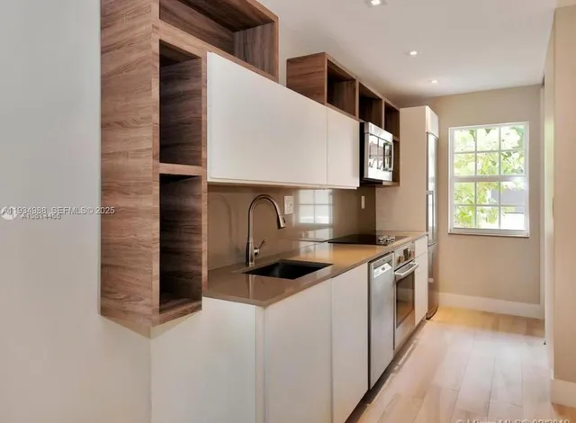 $4,750 | 307 Majorca Avenue, Unit 311, Coral Gables, FL 33134