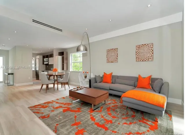 $4,750 | 307 Majorca Avenue, Unit 311, Coral Gables, FL 33134