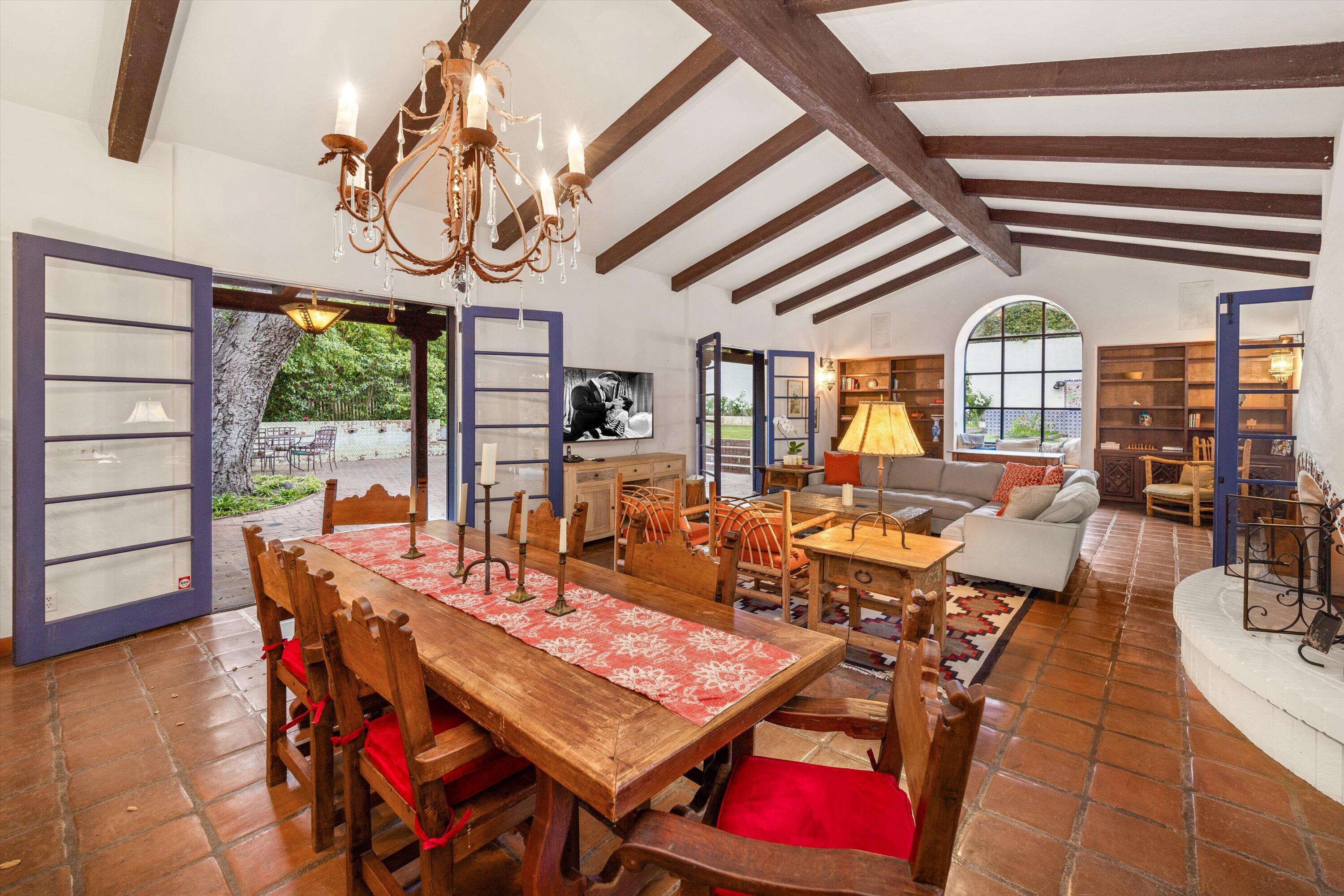 725 Ashley Road Montecito, CA 93108 - Photo 12 of 29 Great Room