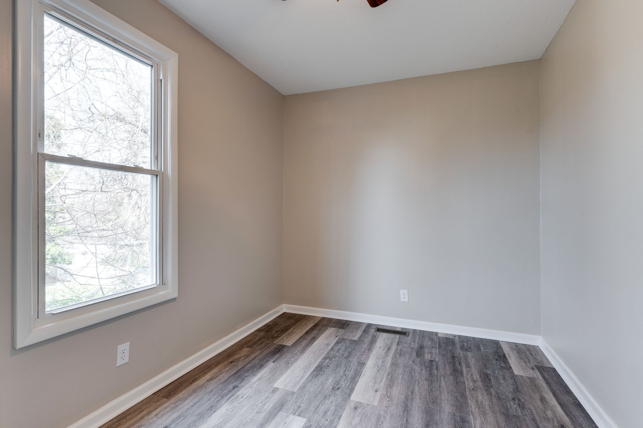 68 North Main Street Springfield, TN 37172 - Photo 19 of 32