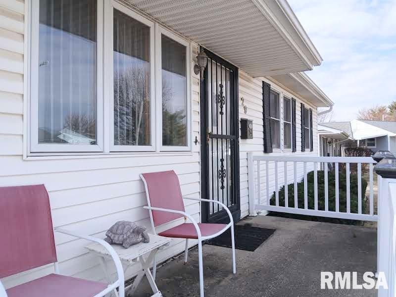 29 Melody Lane Springfield, IL 62702 - Photo 4 of 34