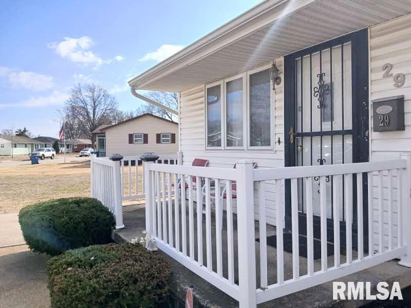 29 Melody Lane Springfield, IL 62702 - Photo 5 of 34