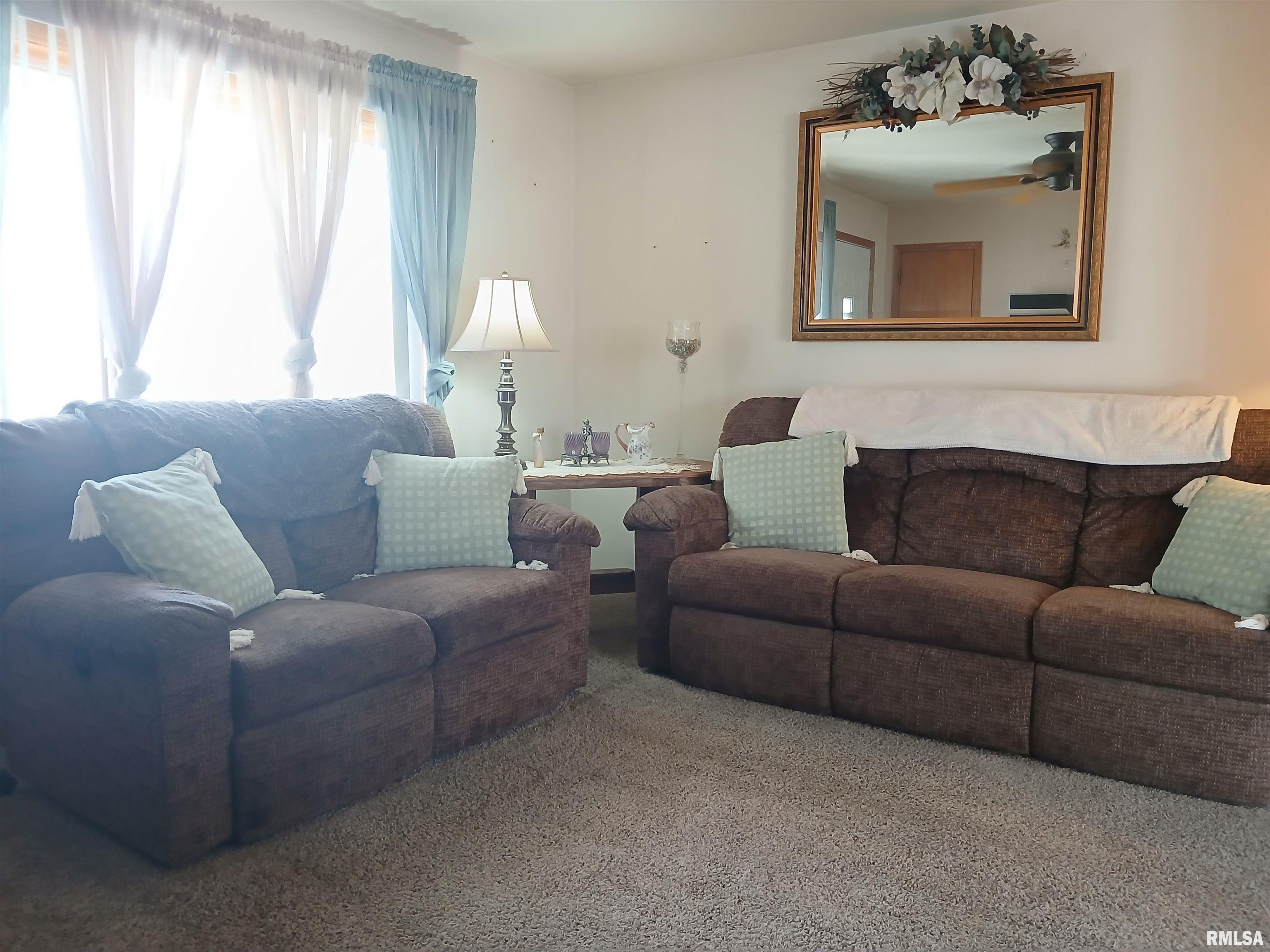 29 Melody Lane Springfield, IL 62702 - Photo 8 of 34