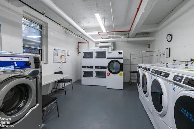 $625,000 | 143 Bennett Avenue, Unit 5L | Hudson Heights