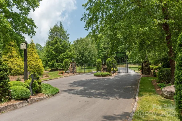 $100,000 | 120 Ivywood Lane, Laurel Park, NC 28739