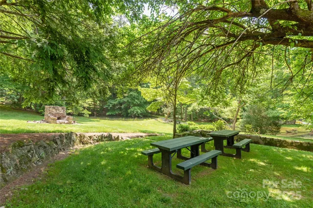 $100,000 | 120 Ivywood Lane, Laurel Park, NC 28739