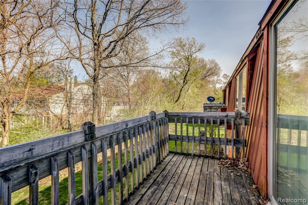 2173 Decker Road, Unit 46 Walled Lake, MI 48390 - Photo 13 of 14