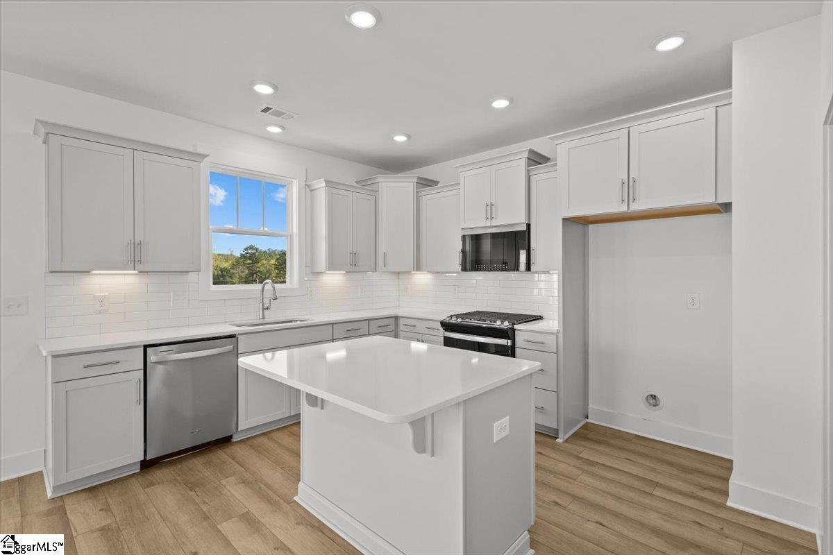 233 Founders Boulevard Central, SC 29630 - Photo 10 of 34