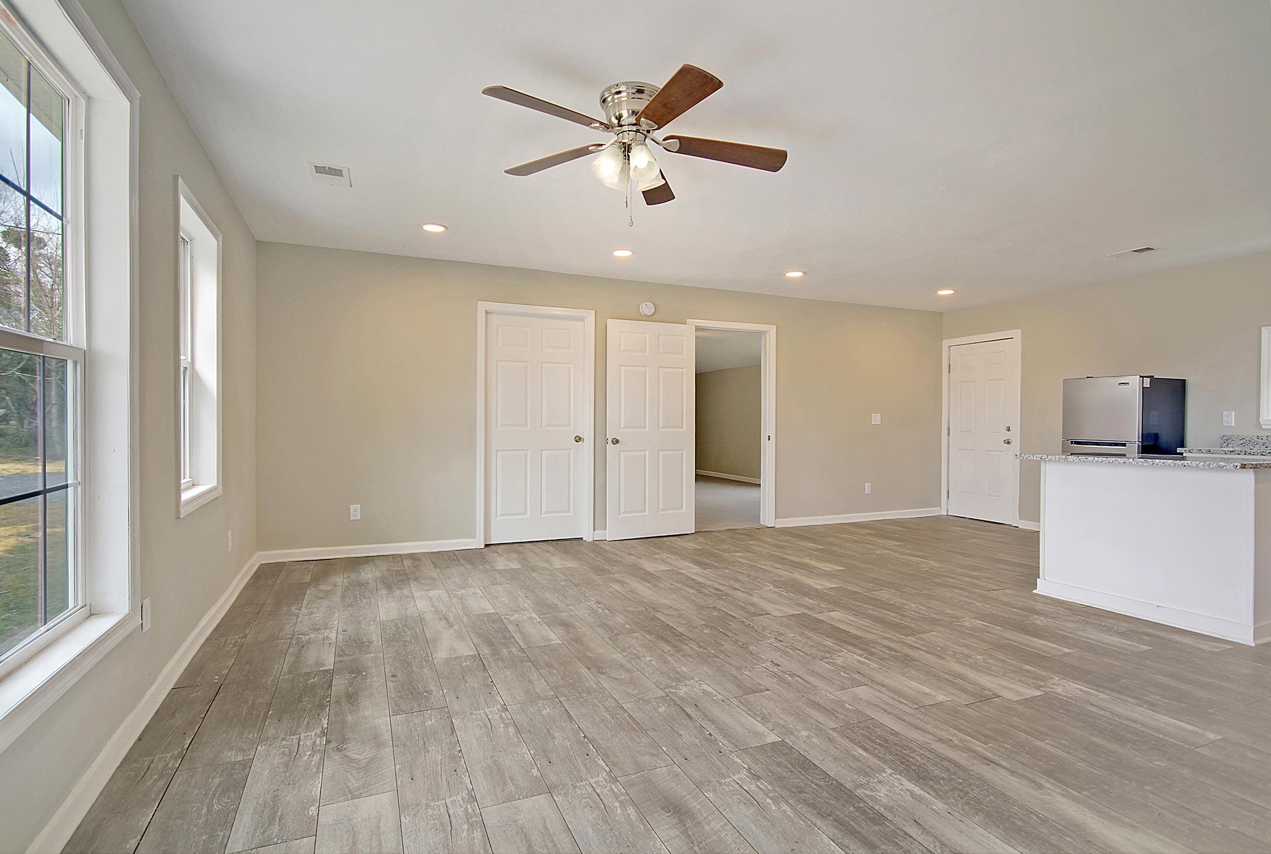 783 Harrison Road Smoaks, SC 29481 - Photo 5 of 25 CREM_783 Harrison_014