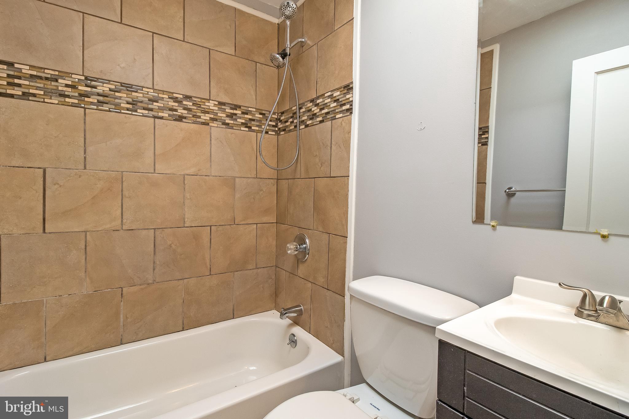3901 Colborne Road Baltimore, MD 21229 - Photo 14 of 23