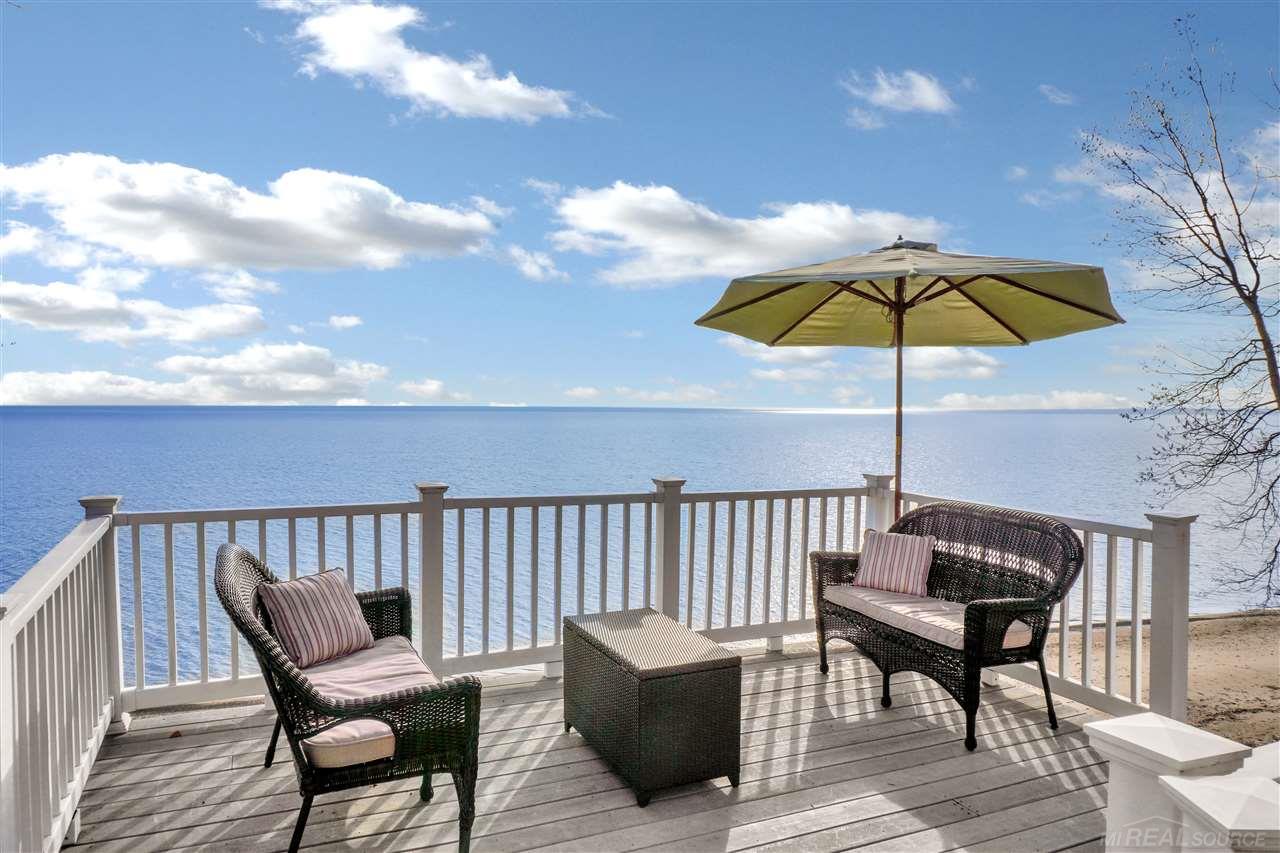7550 Lakeshore Road Palms, MI 48465 - Photo 20 of 44 50040163-19.JPG