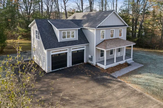$1,425,000 | 4 Millstone Lane, Kennebunk, ME 04043