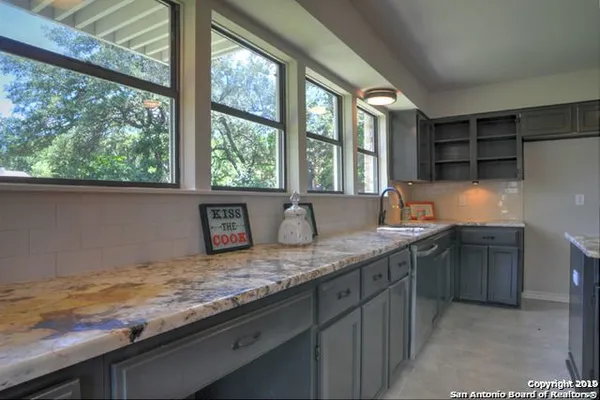 $2,300 | 4411 Western Pine Woods, San Antonio, TX 78249