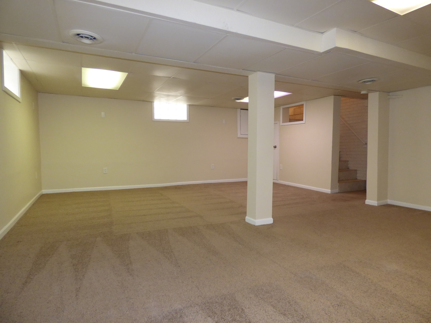 1233 Howard Avenue Berkeley, IL 60163 - Photo 14 of 20