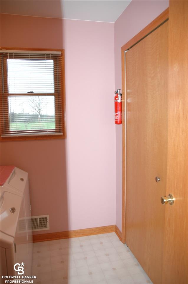 2077 Riley Center Road Memphis, MI 48041 - Photo 46 of 60 31352582-47.JPG