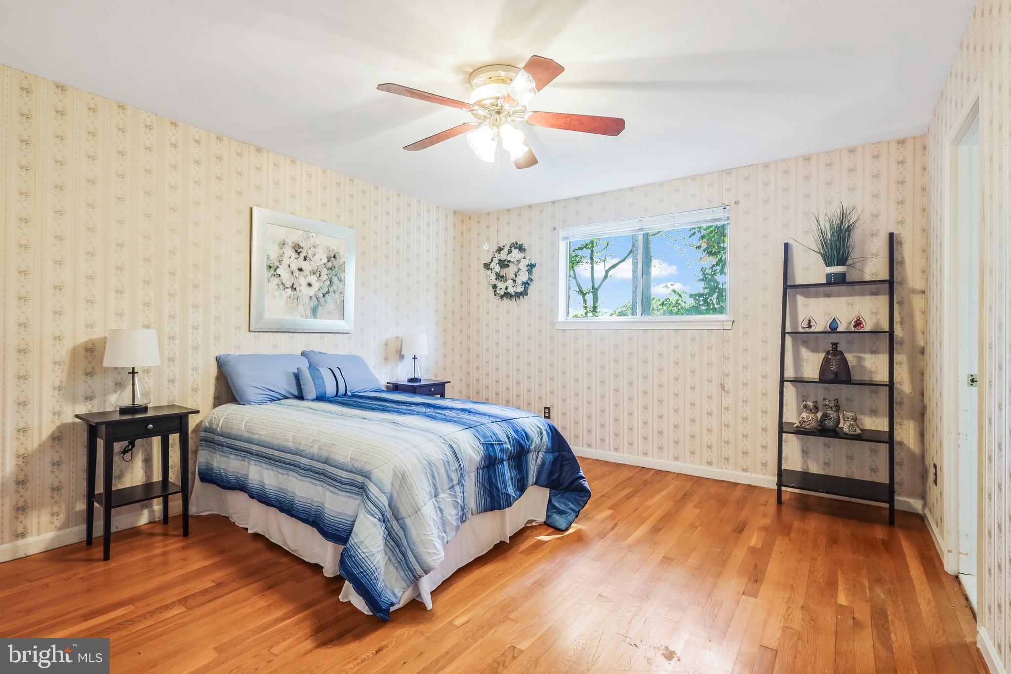 8905 Victoria Road Springfield, VA 22151 - Photo 20 of 47