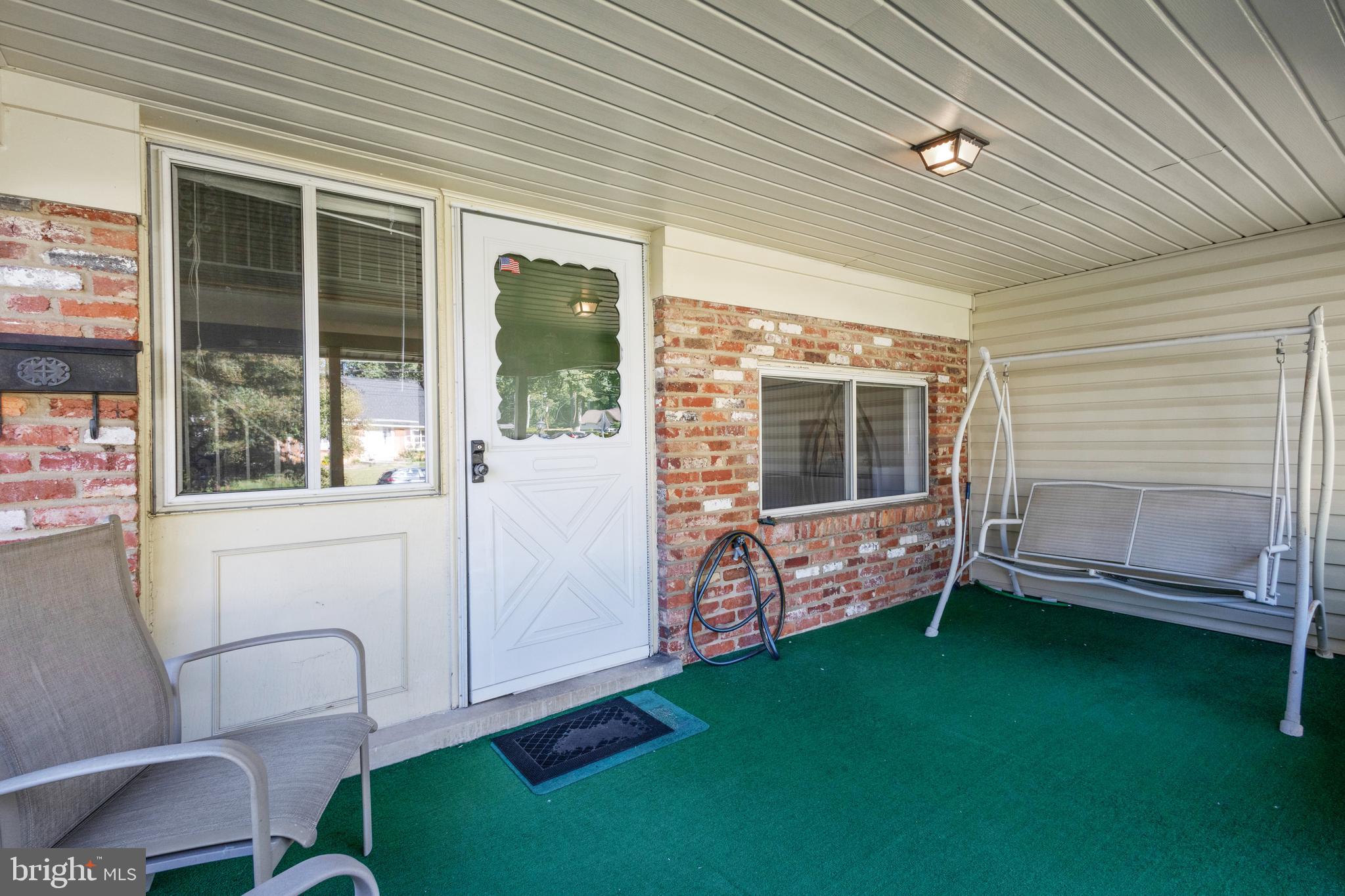 8905 Victoria Road Springfield, VA 22151 - Photo 3 of 47