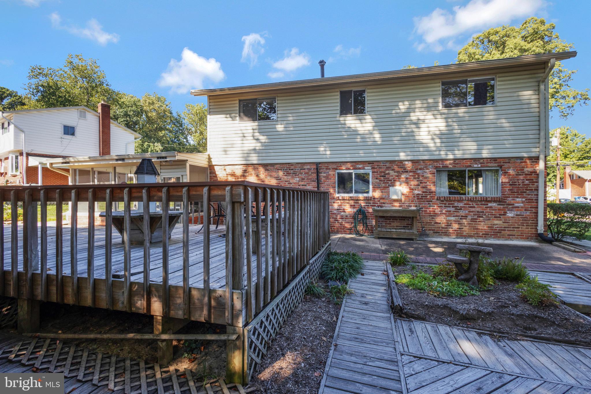 8905 Victoria Road Springfield, VA 22151 - Photo 42 of 47