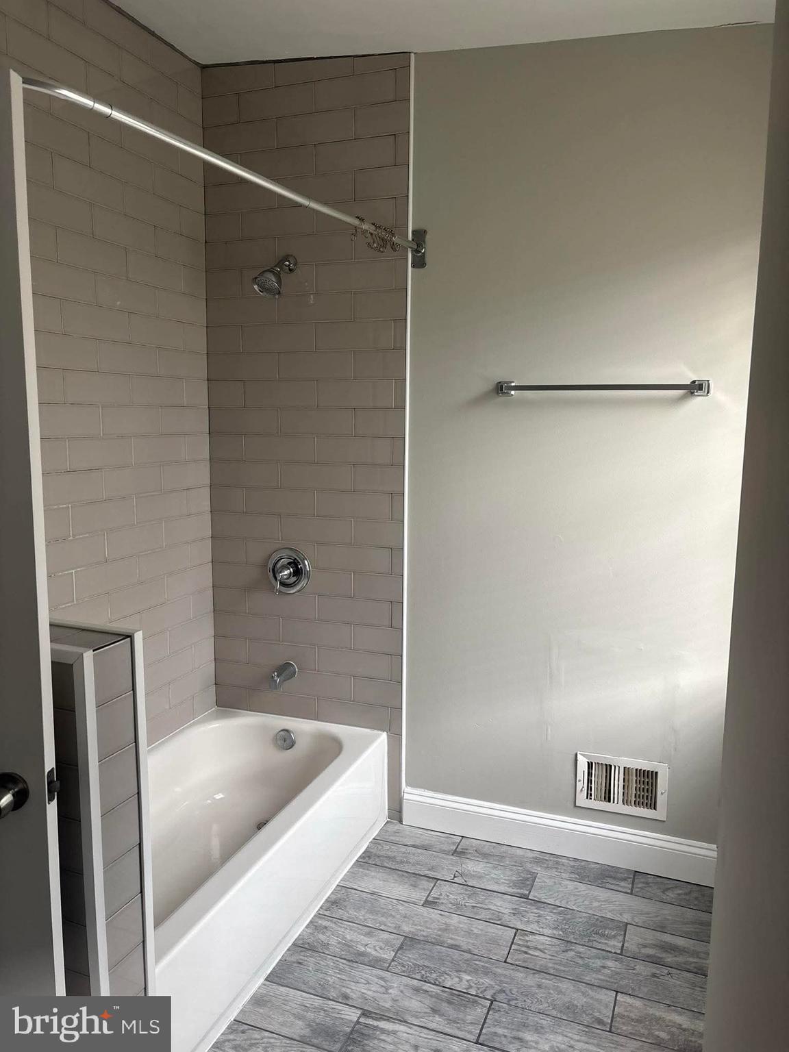 411 Robert Street Baltimore, MD 21217 - Photo 11 of 18