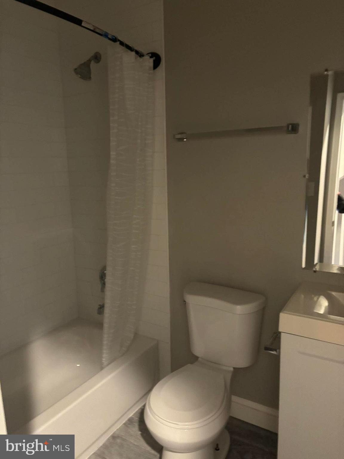 411 Robert Street Baltimore, MD 21217 - Photo 9 of 18