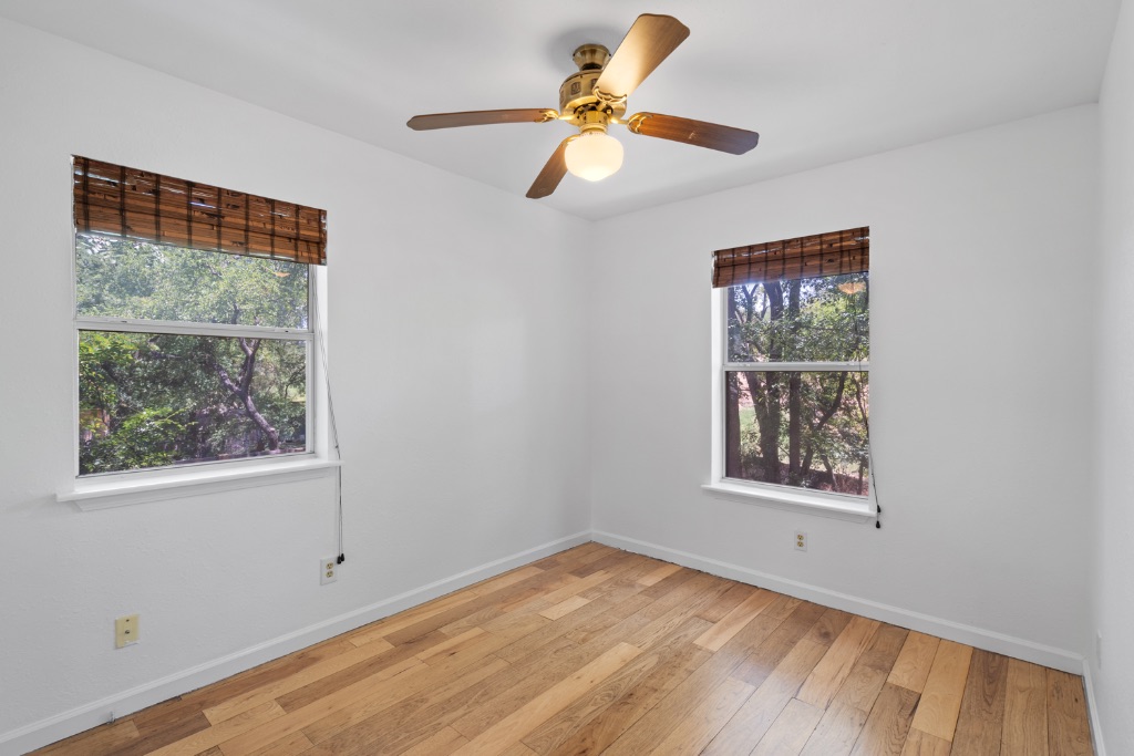 1211 Delano Street Austin, TX 78721 - Photo 19 of 30