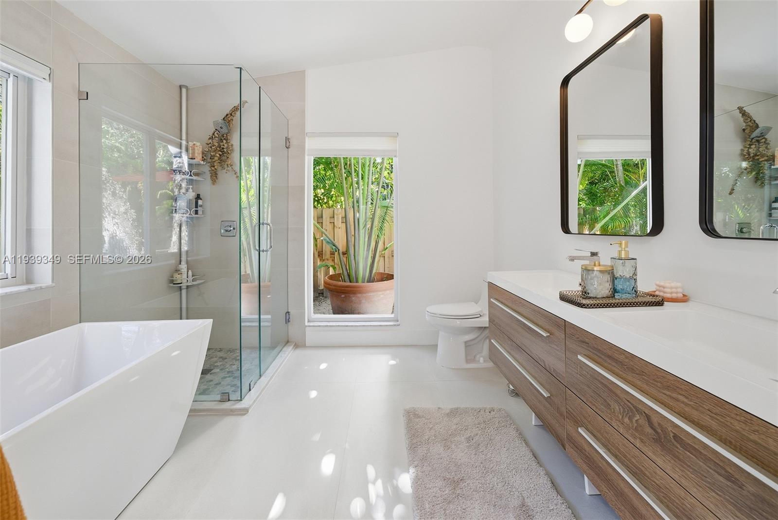 3700 Justison Road Miami, FL 33133 - Photo 25 of 33