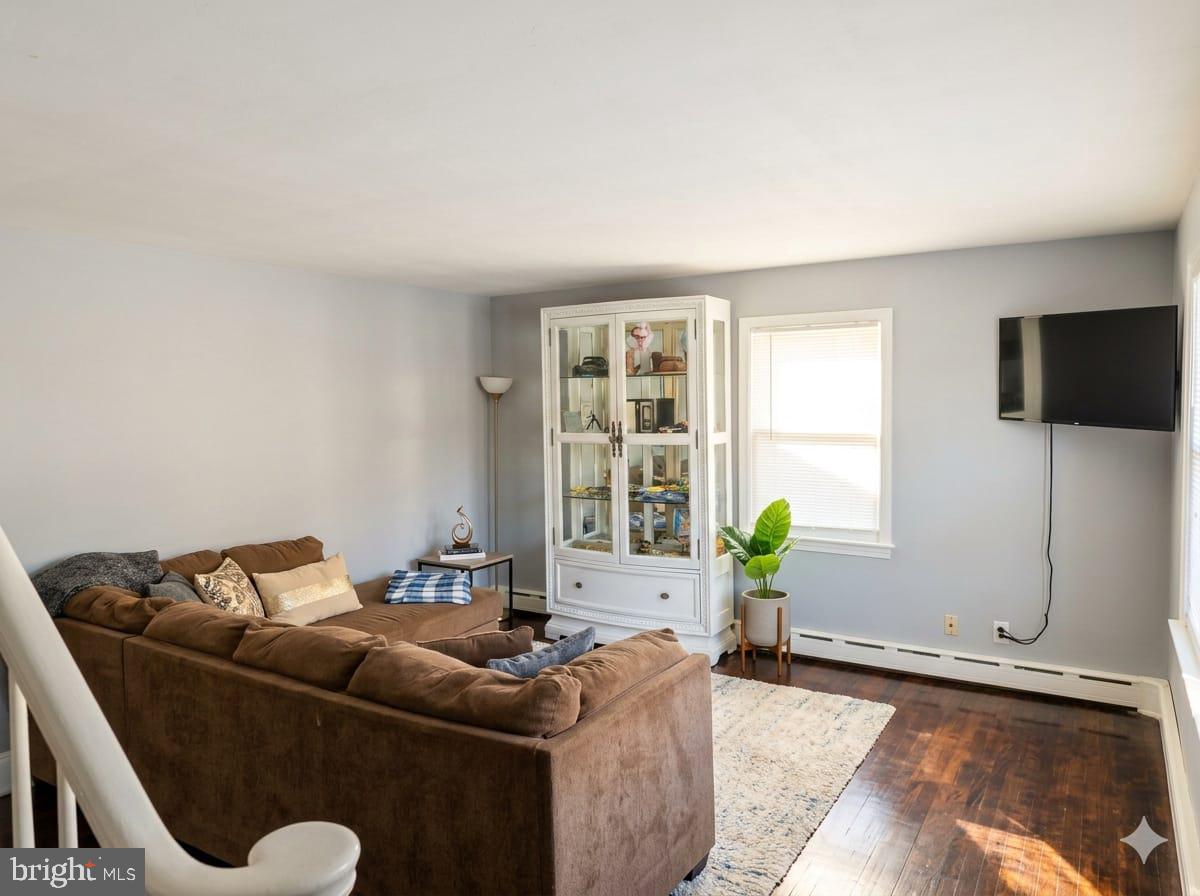 110 High Street Hamilton, NJ 08611 - Photo 13 of 30 a living room with furniture and window