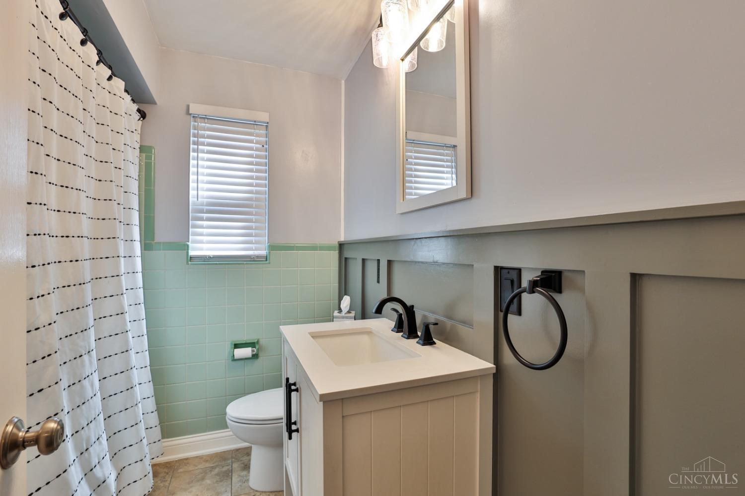 549 Rentz Place Cincinnati, OH 45238 - Photo 17 of 32